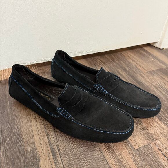Men's Black Loafers - Picture 2 of 9